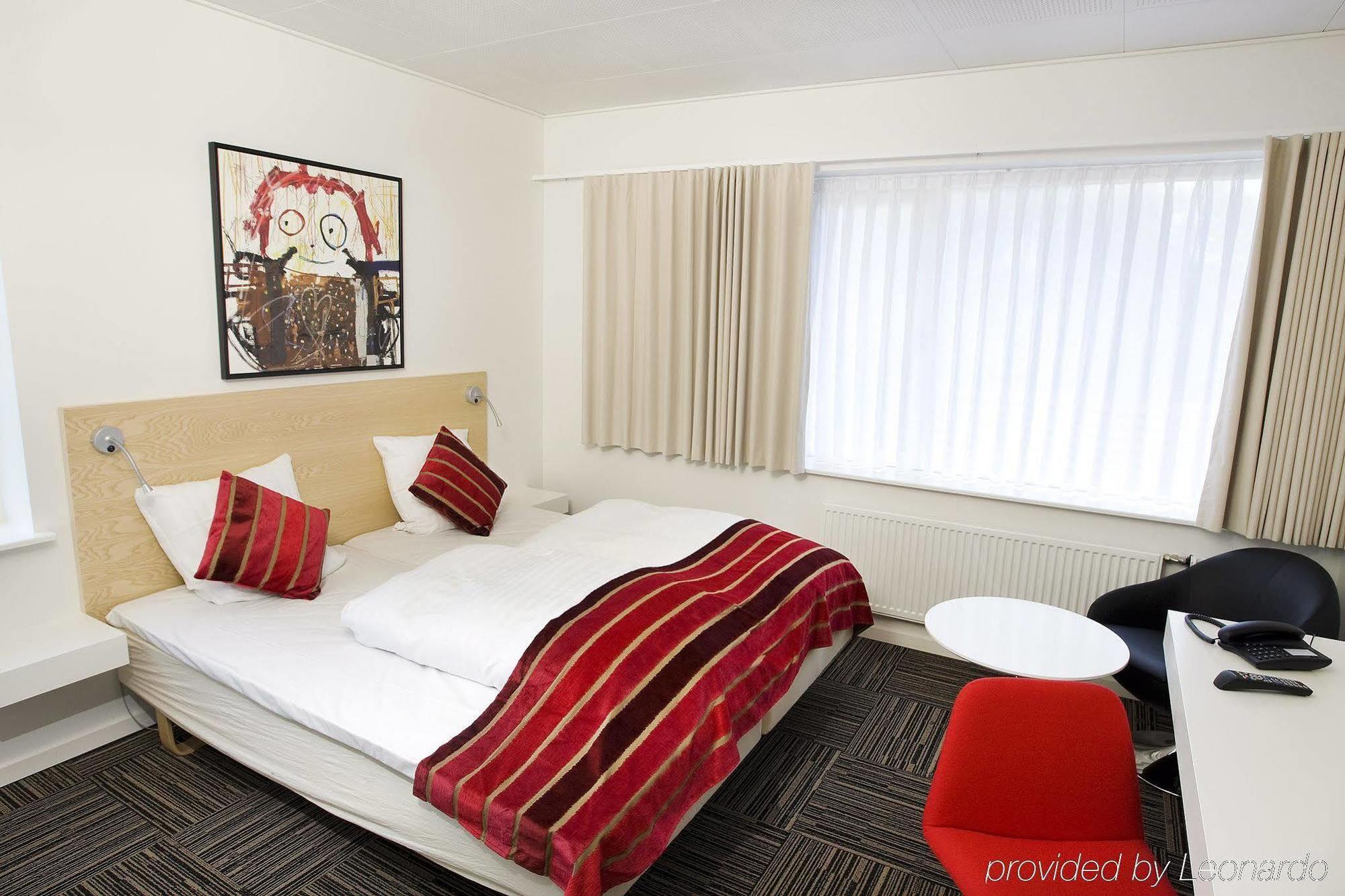 Hotel Jernbanegade Kibaek Екстер'єр фото
