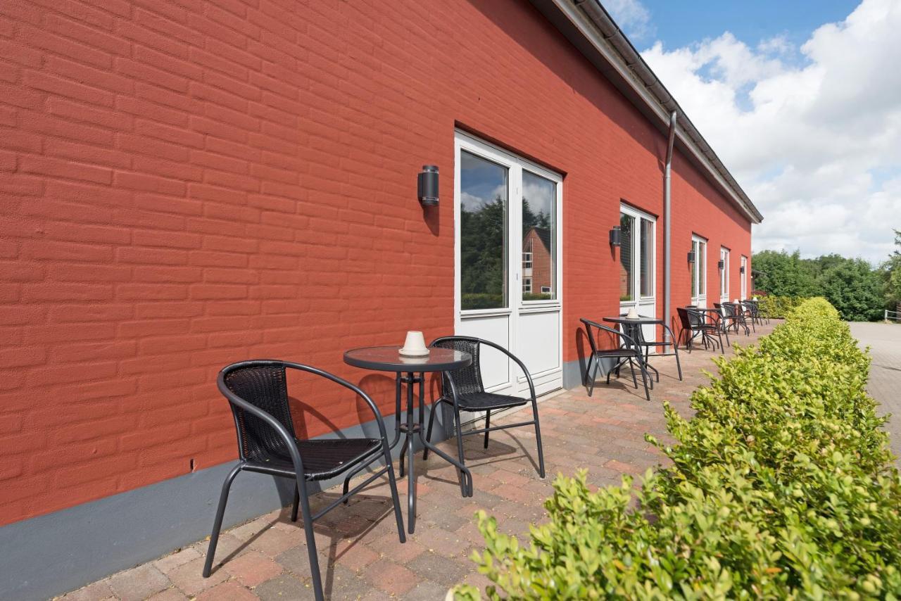 Hotel Jernbanegade Kibaek Екстер'єр фото