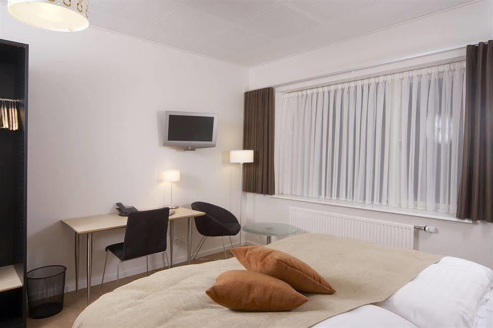 Hotel Jernbanegade Kibaek Екстер'єр фото